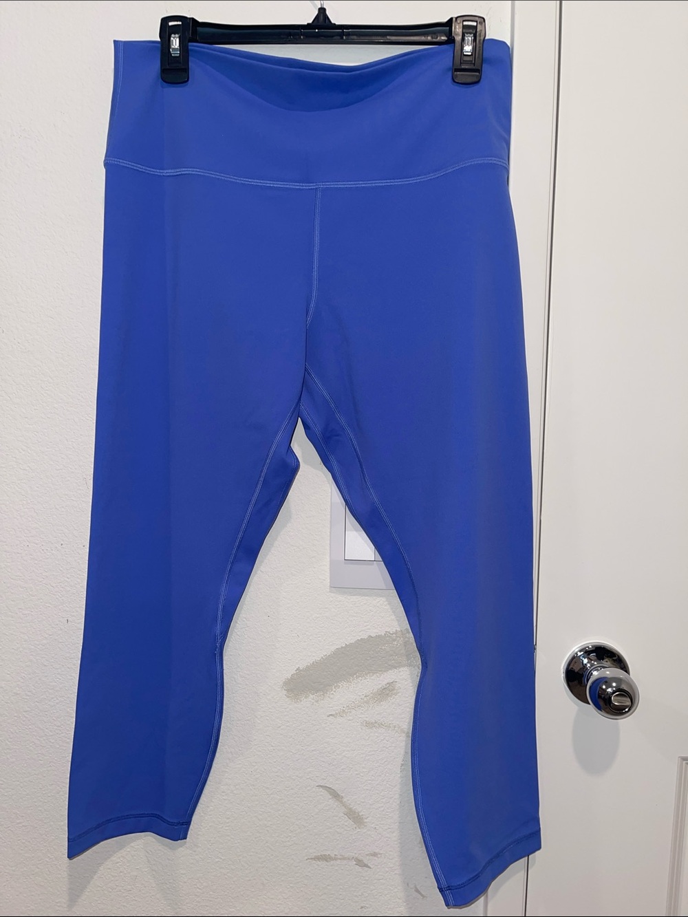 Kids Performance Capri Leggings in Royal Blue